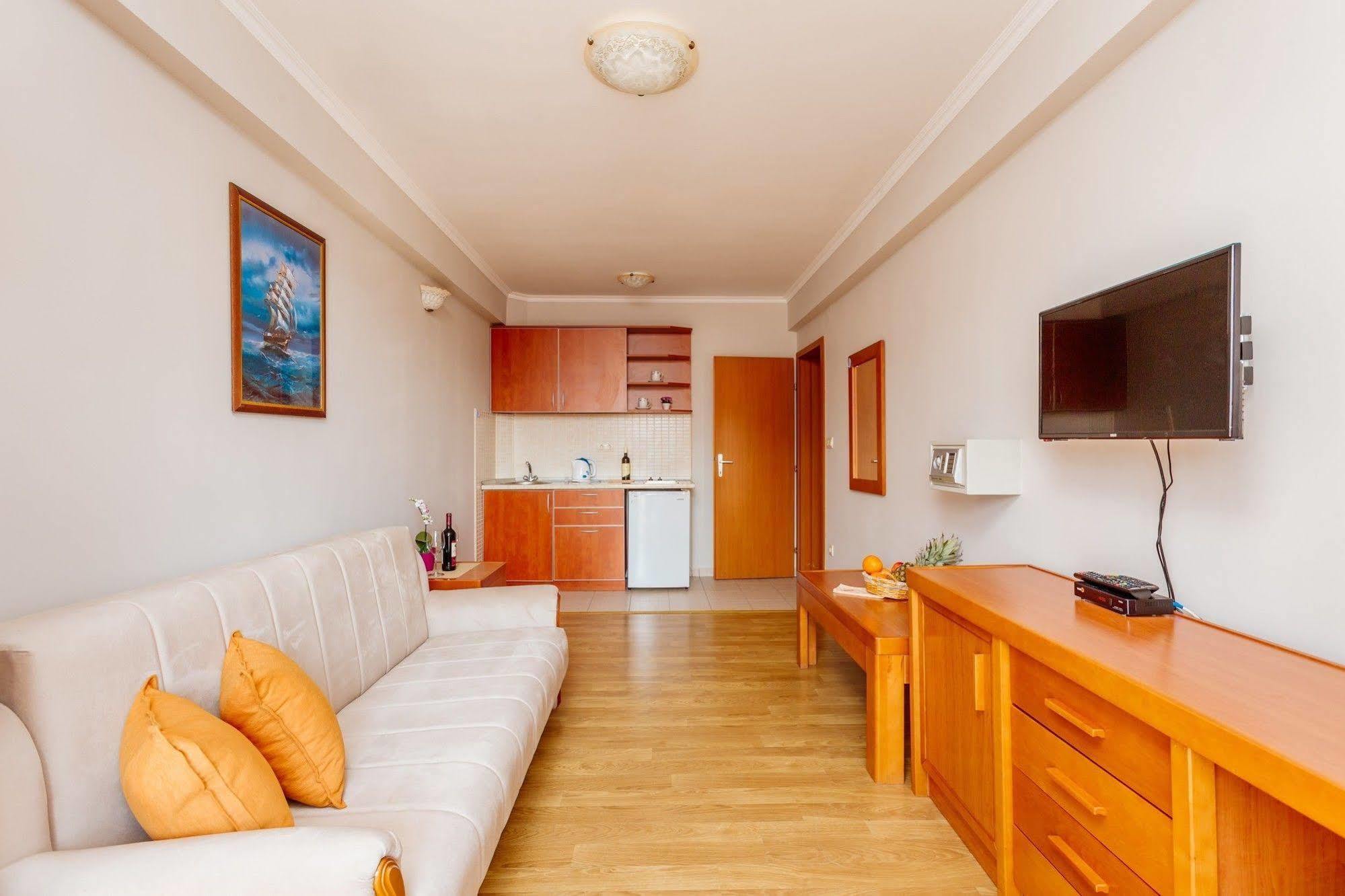 דוניה לסטבה Perper Hotel מראה חיצוני תמונה